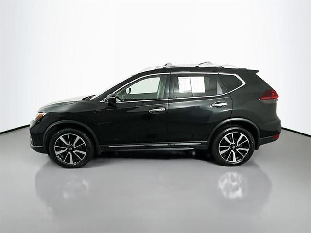 Photo of 2019 Magnetic Black Nissan Rogue