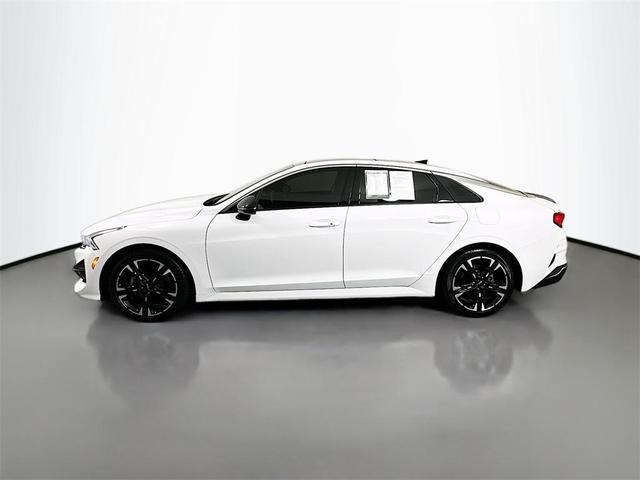 Photo of 2022 Glacial White Pearl Kia K5