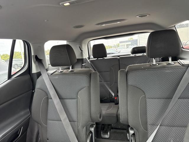 Photo of 2020 Quicksilver Metallic GMC Acadia