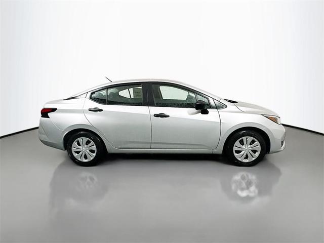 Photo of 2025 Brilliant Silver Metallic Nissan Versa