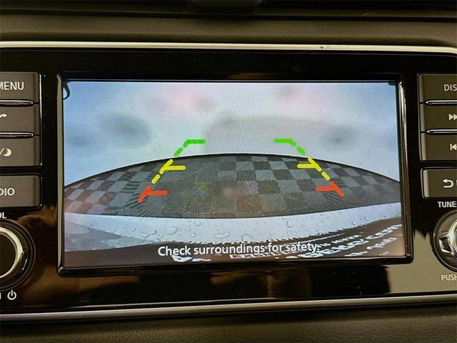 Photo of 2025 Brilliant Silver Metallic Nissan Versa