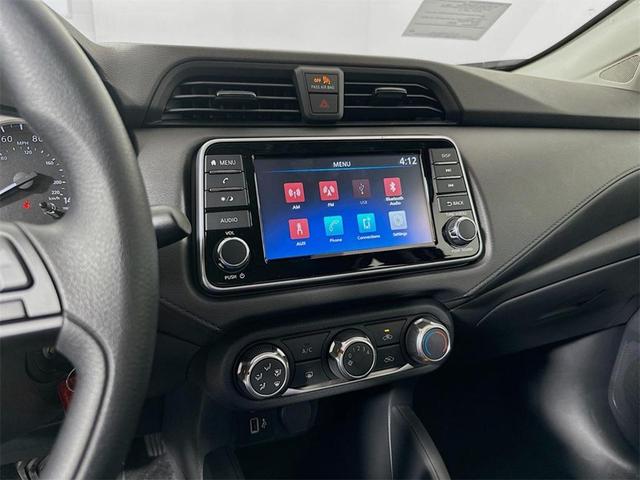 Photo of 2025 Brilliant Silver Metallic Nissan Versa