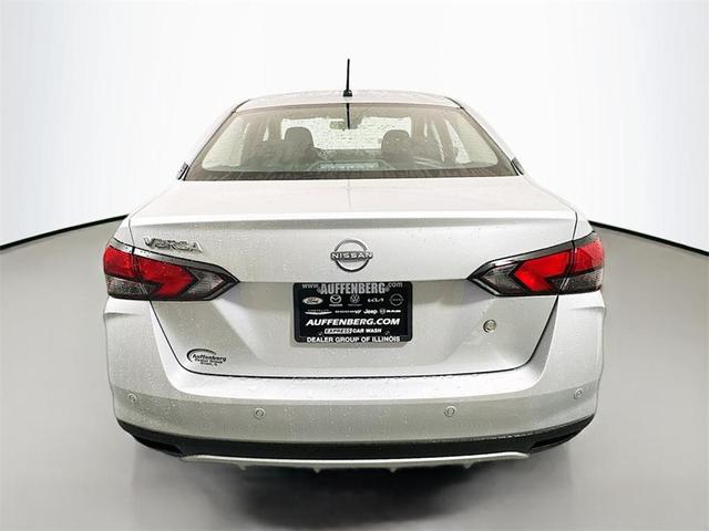 Photo of 2025 Brilliant Silver Metallic Nissan Versa