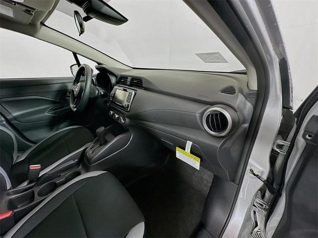 Photo of 2025 Brilliant Silver Metallic Nissan Versa