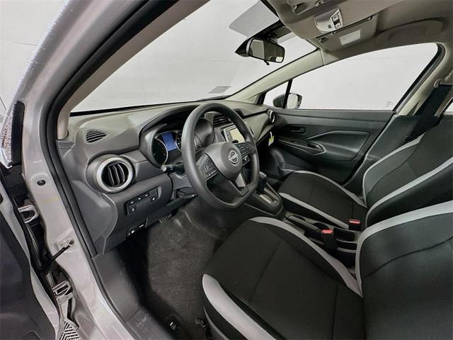 Photo of 2025 Brilliant Silver Metallic Nissan Versa