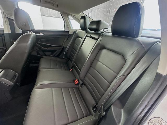 Photo of 2021 Pure White Volkswagen Jetta