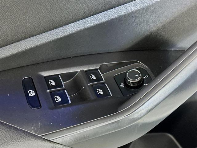 Photo of 2021 Pure White Volkswagen Jetta