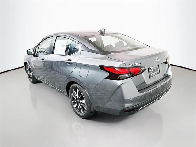 Photo of 2025 Gun Metallic Nissan Versa