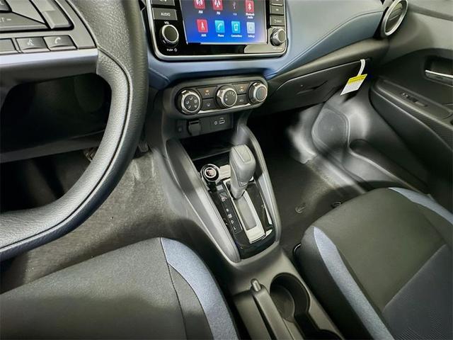 Photo of 2025 Gun Metallic Nissan Versa