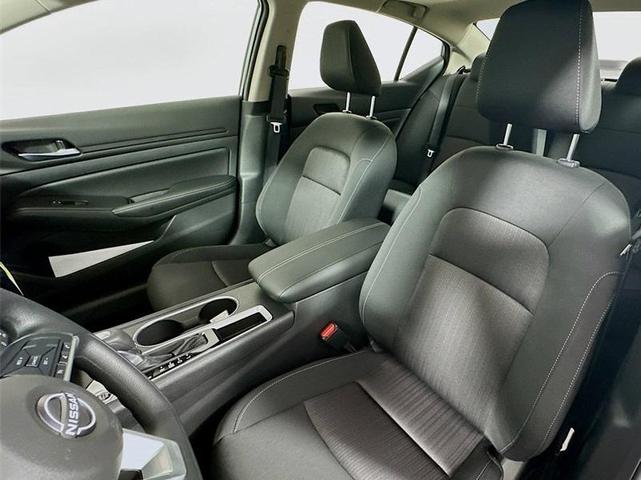 Photo of 2025 Gun Metallic Nissan Altima