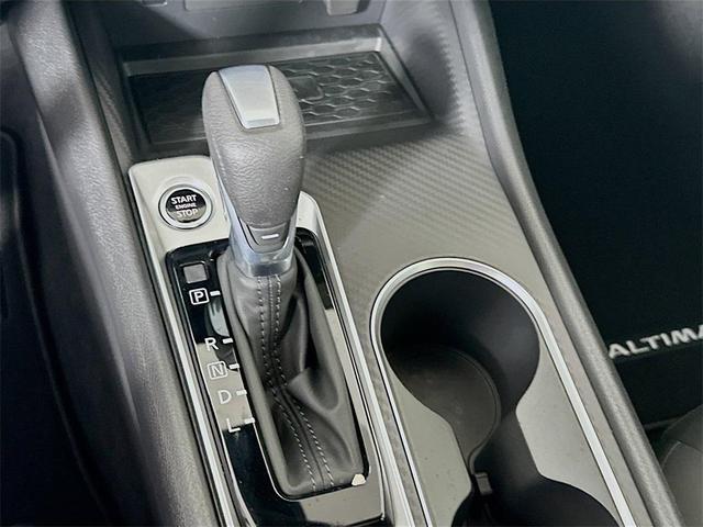 Photo of 2025 Gun Metallic Nissan Altima
