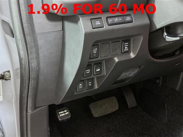 Photo of 2025 Boulder Gray Metallic Nissan Frontier