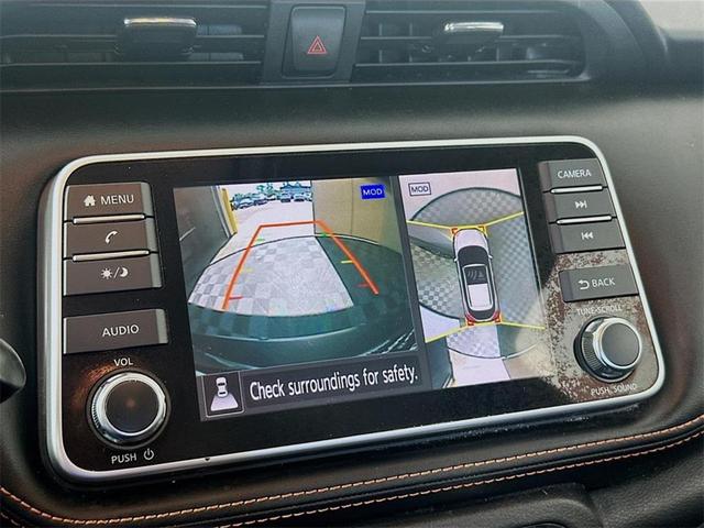 Photo of 2020 Gun Metallic Nissan Kicks