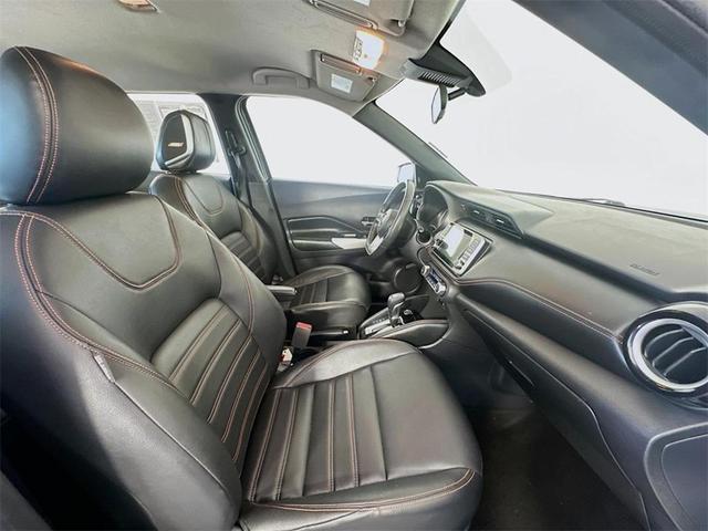 Photo of 2020 Gun Metallic Nissan Kicks