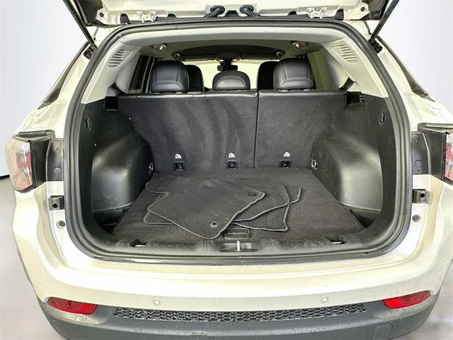 Photo of 2021 Pearl White Tri-Coat Jeep Compass