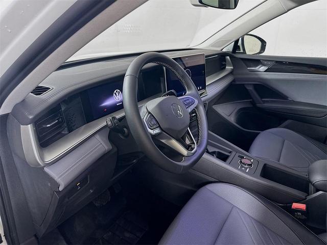 Photo of 2025 Pure White Volkswagen Tiguan