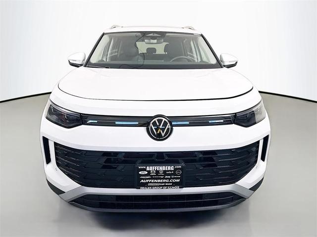 Photo of 2025 Pure White Volkswagen Tiguan