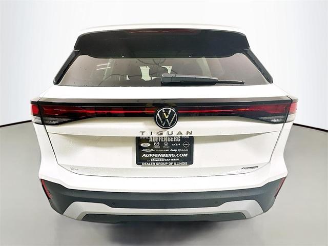 Photo of 2025 Pure White Volkswagen Tiguan