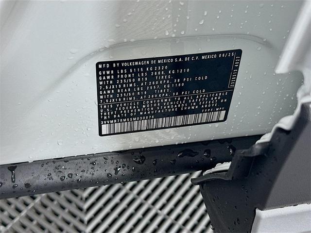 Photo of 2025 Pure White Volkswagen Tiguan