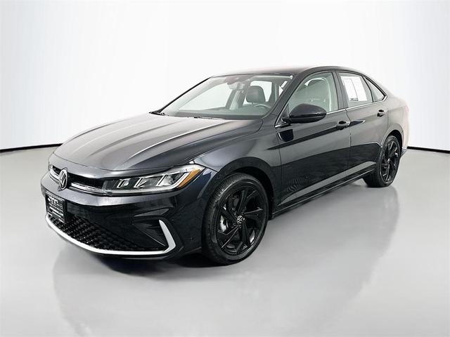 Photo of 2025 Deep Black Pearl Effect Volkswagen Jetta
