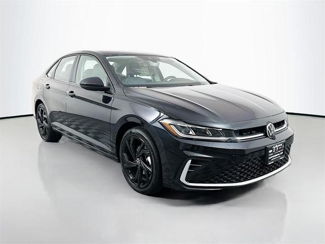 Photo of 2025 Deep Black Pearl Effect Volkswagen Jetta