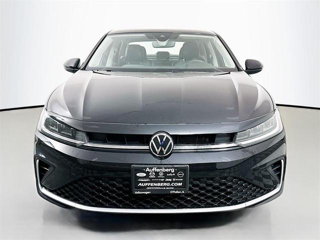 Photo of 2025 Deep Black Pearl Effect Volkswagen Jetta