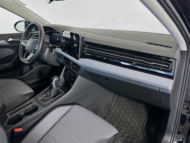 Photo of 2025 Deep Black Pearl Effect Volkswagen Jetta