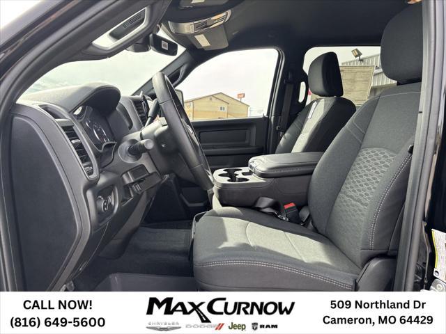Photo of 2025 Diamond Black Crystal Pearlcoat RAM 3500