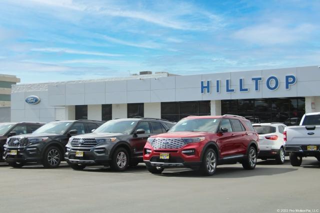 Photo of 2022 ICONIC SILVER METALLIC Ford Explorer