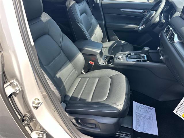 Photo of 2025 Platinum Quartz Metallic Mazda CX-5