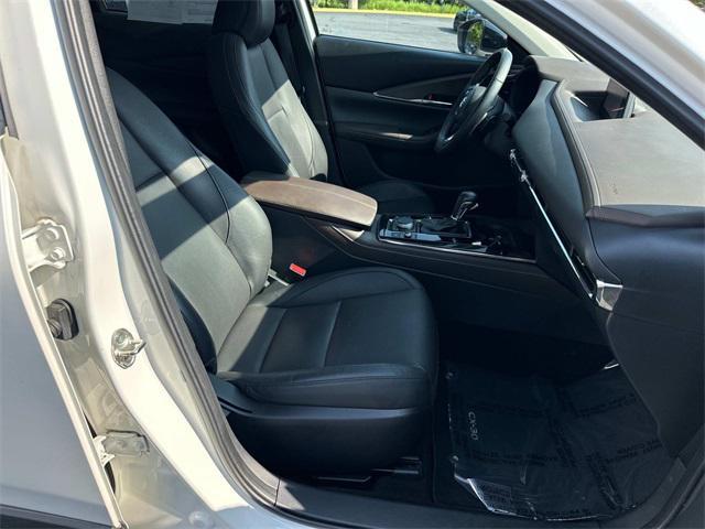 Photo of 2022 Snowflake White Pearl Mica Mazda CX-30