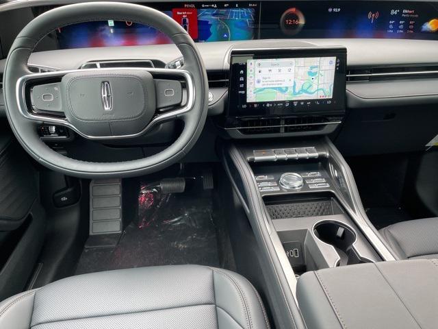 Photo of 2025 Gray Metallic Lincoln Nautilus