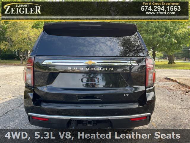Photo of 2023 Black Chevrolet Suburban