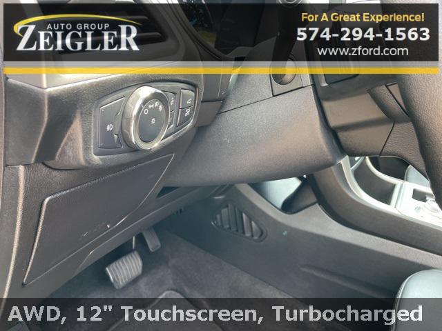 Photo of 2022 Carbonized Gray Metallic Ford Edge
