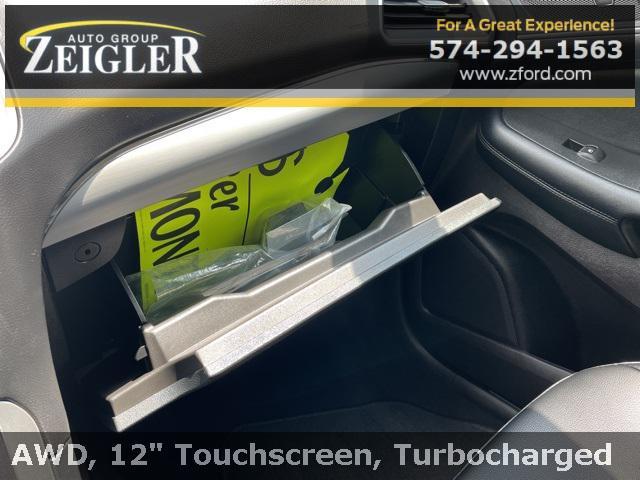 Photo of 2022 Carbonized Gray Metallic Ford Edge