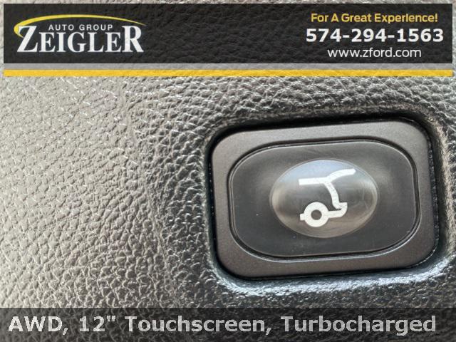 Photo of 2022 Carbonized Gray Metallic Ford Edge