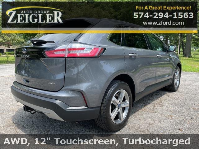 Photo of 2022 Carbonized Gray Metallic Ford Edge