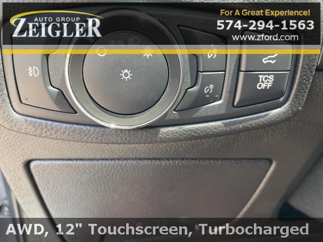Photo of 2022 Carbonized Gray Metallic Ford Edge