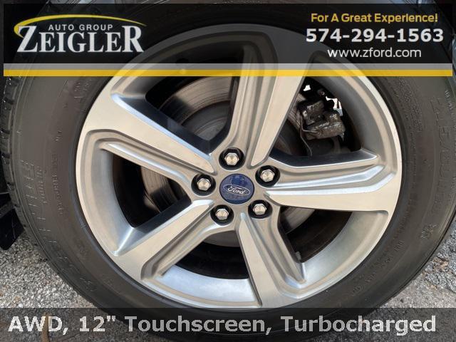 Photo of 2022 Carbonized Gray Metallic Ford Edge