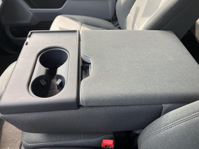 Photo of 2026 Oxford White Ford F-250