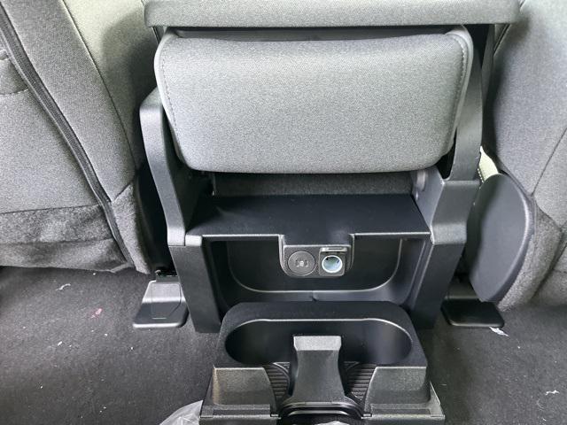 Photo of 2026 Oxford White Ford F-250