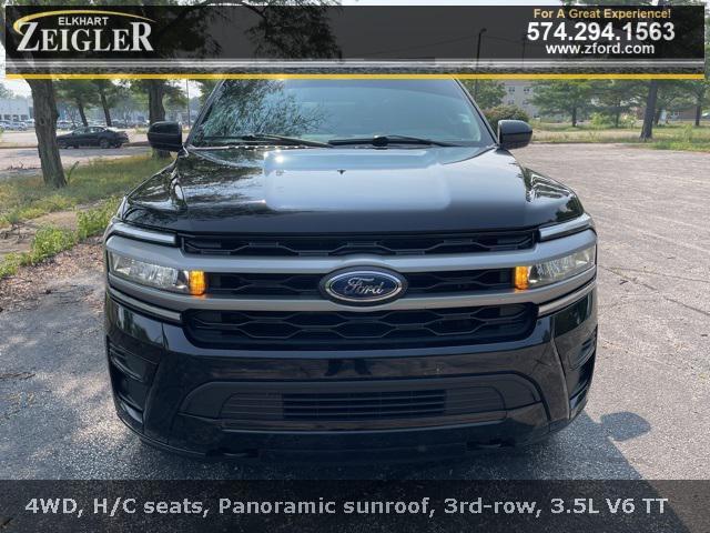 Photo of 2022 Agate Black Metallic Ford Expedition
