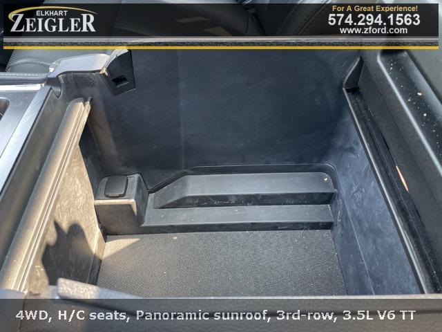Photo of 2022 Agate Black Metallic Ford Expedition