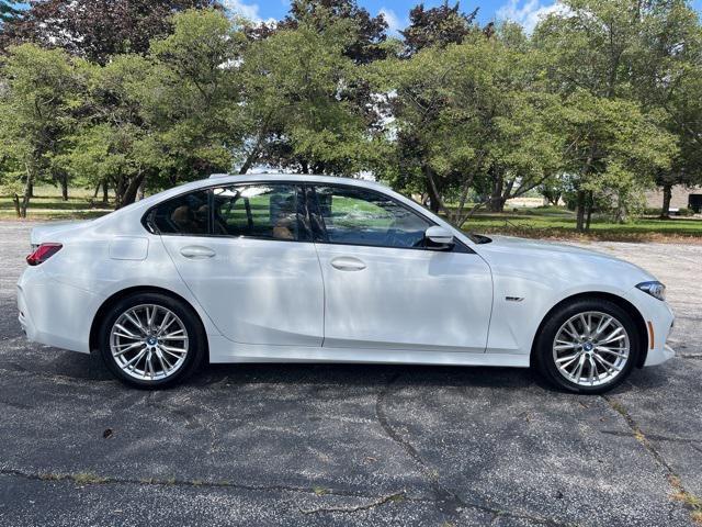 Photo of 2023 Alpine White BMW 330e