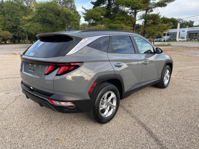 Photo of 2024 Hampton Gray Hyundai TUCSON