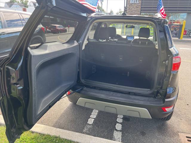 Photo of 2018 Shadow Black Ford EcoSport