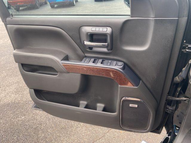 Photo of 2017 Onyx Black GMC Sierra 1500
