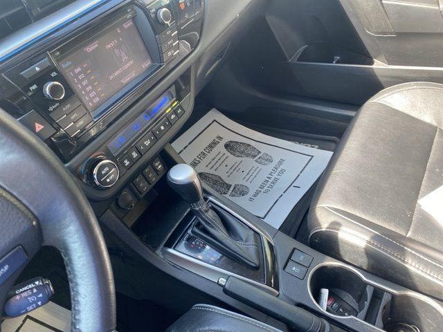 Photo of 2015 Blue Toyota Corolla