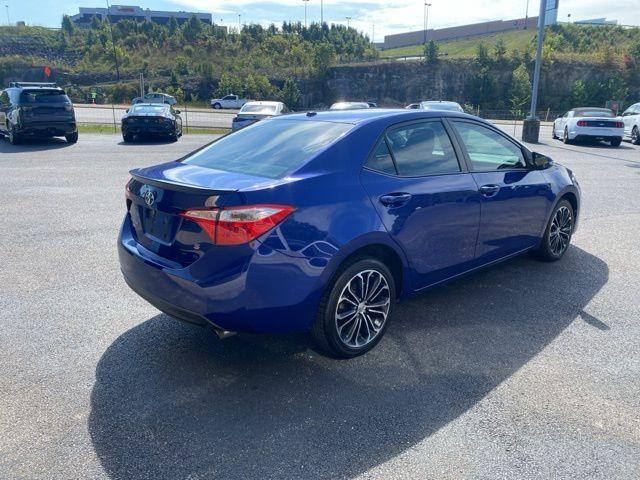 Photo of 2015 Blue Toyota Corolla