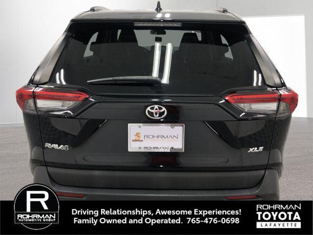 Photo of 2021 Midnight Black Metallic Toyota RAV4